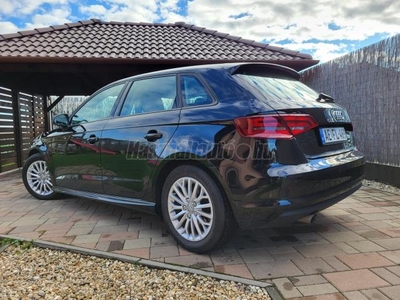 AUDI A3 Sportback 1.6 TDI Attraction ultra