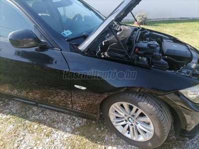 BMW 320i Touring