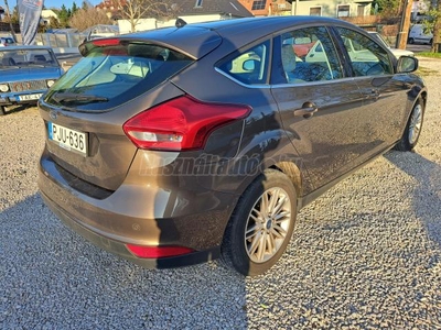 FORD FOCUS 1.6 Ti-VCT Titanium