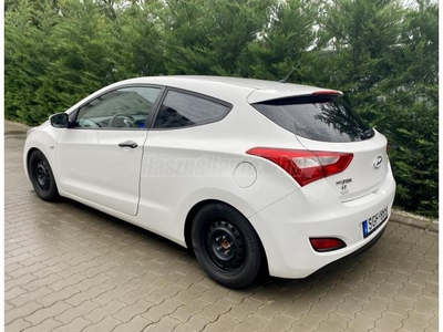 HYUNDAI I30 1.4 Coupe