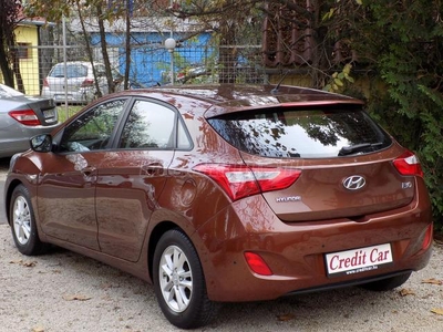 HYUNDAI I30 1.4i Life 1.Tul.! 82e km!! Végig vezetett sz.könyv!! 22 ÉVE CREDIT CAR