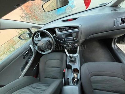 KIA CEE'D 1.4 CVVT EX Prémium