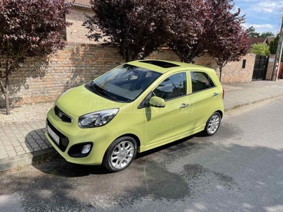 KIA PICANTO 1.2 LX Platinum. LED. Bőr. Napfénytető. Friss szervíz. 6 hangszóró