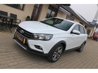 LADA VESTA Cross 1.6 Lux (Automata) THM 5.9%-tól! - Mo-i - EGYGAZDÁS - VÉGIG MÁRKASZERVIZES - SÉRÜLÉSMENTES!!!