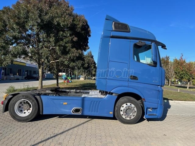 MERCEDES-BENZ Actros 1843