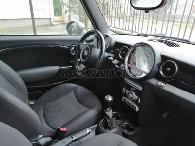 MINI CABRIO Cooper1.6 szervizkönyv..klima