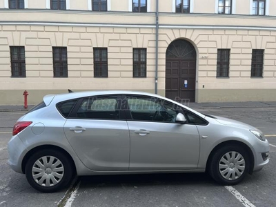 OPEL ASTRA J 1.6 CDTI EcoFLEX Start-Stop Enjoy