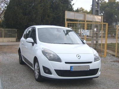 RENAULT SCENIC Grand Scénic 1.5 dCi Dynamique