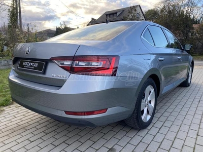 SKODA SUPERB 2.0 TDi Style DSG