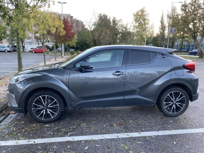 TOYOTA C-HR 1.2T Executive JBL márkaszervizes. gyári fényezés. magánszemély