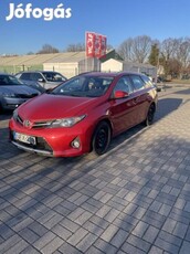 Toyota Auris 1.4 D-4D Active