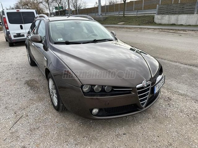 ALFA ROMEO 159 SW 1.9 JTDm 16V Progression AZONNAL VIHETŐ. SZÉP ÁLLAPOT