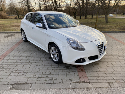 ALFA ROMEO GIULIETTA 1.6 JTDM-2 Distinctive