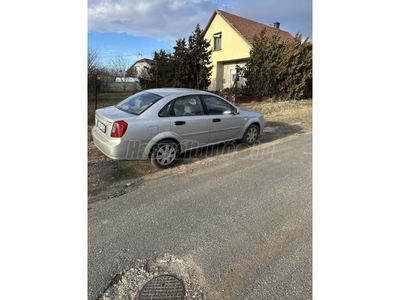 CHEVROLET LACETTI Sedan 1.4 16V Star