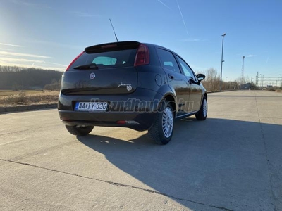 FIAT PUNTO Grande1.4 8V Dynamic