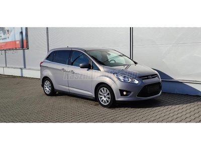 FORD C-MAX Grand1.6 TDCi Titanium /ALUKERÉK/VONÓHOROG/E-H-RADAR/ÜLÉSFŰT/FULLBŐR/TEMPOMAT/2xDIGITKLIMA/NAVI/SZERVIZ