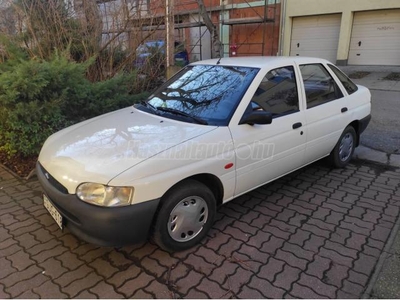 FORD ESCORT 1.3 Club