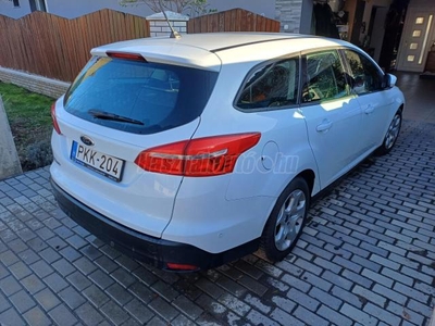 FORD FOCUS 1.5 tdci Mo-i.sérülésmentes. 156000km!