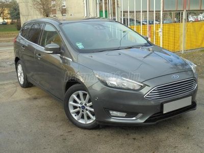 FORD FOCUS 1.5 TDCI Titanium ÜLÉS-KORMÁNY FŰTÉS.TÁBLA F..SAVTÁTÓ.HOLTÉR F..KULCS NÉLKÜLI