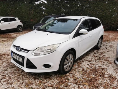 FORD FOCUS 1.6 Fresh EURO5 FŰTHETŐ SZÉLVÉDŐ/HOROG/TEMPOMAT /TOLATÓRADAR