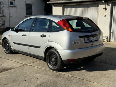 FORD FOCUS 1.6 Trend