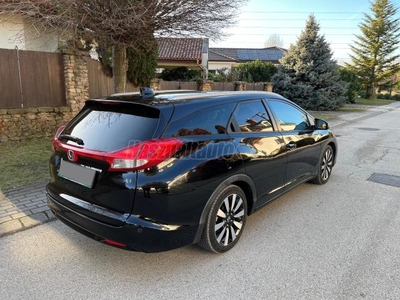 HONDA CIVIC Tourer 1.8 Lifestyle ADAS Navi Sérülésmentes. 59.000 Km!