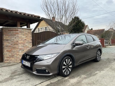 HONDA CIVIC Tourer 1.8 Sport benzin