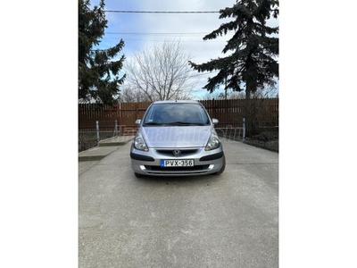 HONDA JAZZ 1.4 ES CVT