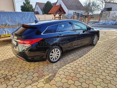 HYUNDAI I40 1.7 CRDi HP Premium DCT DCT. LED. BÖR. NAVI.KAMERA. Ü.FÜT