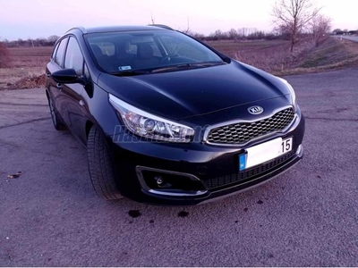 KIA CEE'D SW 1.6 CRDI Silver