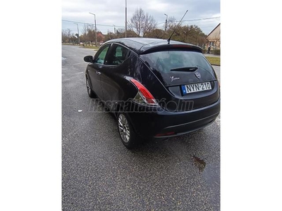 LANCIA YPSILON 0.9 TwinAir Platinum