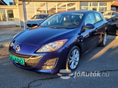 MAZDA Mazda 3