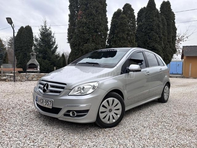 MERCEDES-BENZ B 200 CDI EURO5 FACELIFT - ÚJ ÁLLAPOT - FÉLBŐR - NAVI - 192.000KM