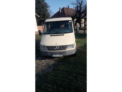 MERCEDES-BENZ SPRINTER 208 D 901.321