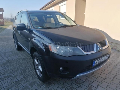 MITSUBISHI OUTLANDER 2.0 DI-D Intense Plus