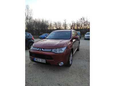 MITSUBISHI OUTLANDER 2.2 DI-D Intense Plus 4WD (Automata)