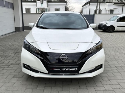 NISSAN LEAF N-Connecta 40kWh (Automata) LED/Navi/360 Kamera/Táv.Temp/4Ü.Fűtés/17Alu/Facelift!!!