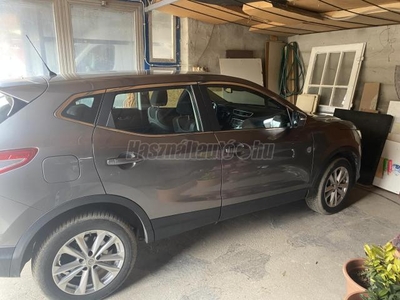 NISSAN QASHQAI 1.2 DIG-T Tekna