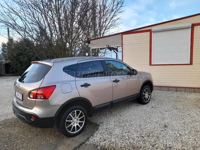 NISSAN QASHQAI Qashqai+2 1.5 dCi Acenta 2WD Kevés km. Extra állapot