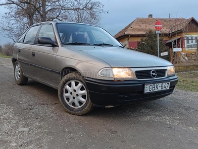 OPEL ASTRA F 1.4 GL