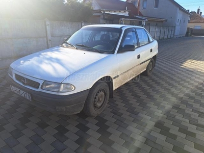 OPEL ASTRA F 1.6 16V Classic Family Plus