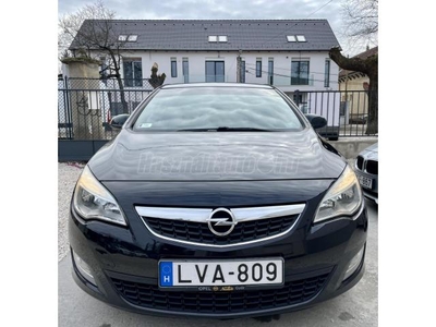 OPEL ASTRA J 1.4 T Cosmo