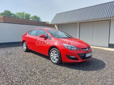 OPEL ASTRA J Sedan 1.6 Enjoy EURO6 Magyarországi!