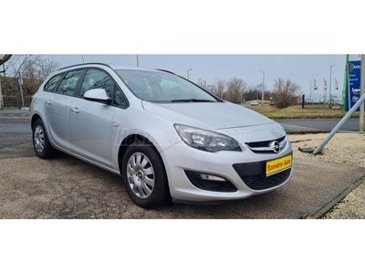 OPEL ASTRA J Sports Tourer 1.4 Enjoy Tempomat.vezetett szervízkönyv!