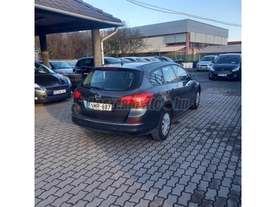 OPEL ASTRA J Sports Tourer 1.6 CDTI Start-Stop Drive magyar.szkönyv.ELSŐ TUL