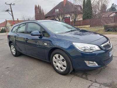 OPEL ASTRA J Sports Tourer 1.7 CDTI Enjoy Friss szervizzel !