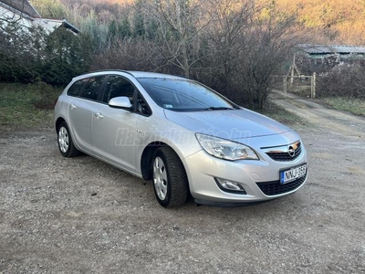 OPEL ASTRA J Sports Tourer 1.7 CDTI Sport