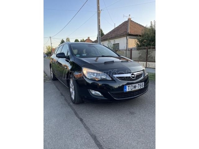 OPEL ASTRA J Sports Tourer 2.0 CDTI Sport