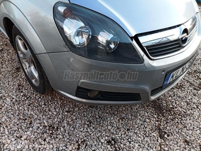 OPEL ZAFIRA B 1.9 DTI Cosmo