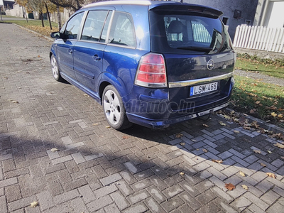 OPEL ZAFIRA B 1.9 DTI Cosmo (Automata)